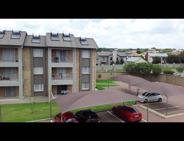 2 BEDROOM APARTMENT FOR SALE IN STONERIDGE